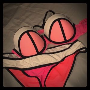 🍑 RUE21 💕 Sparkly Coral Push-Up Bikini